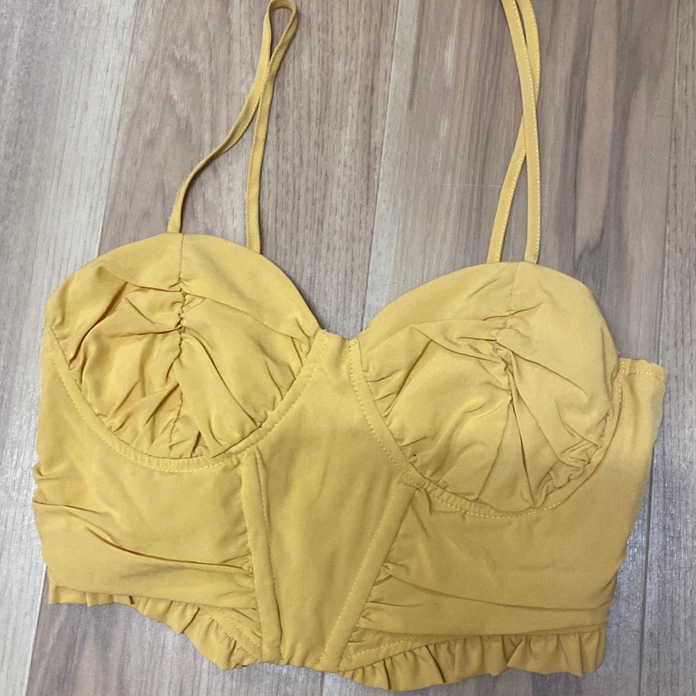 Contest top. Really flattering in upper body.